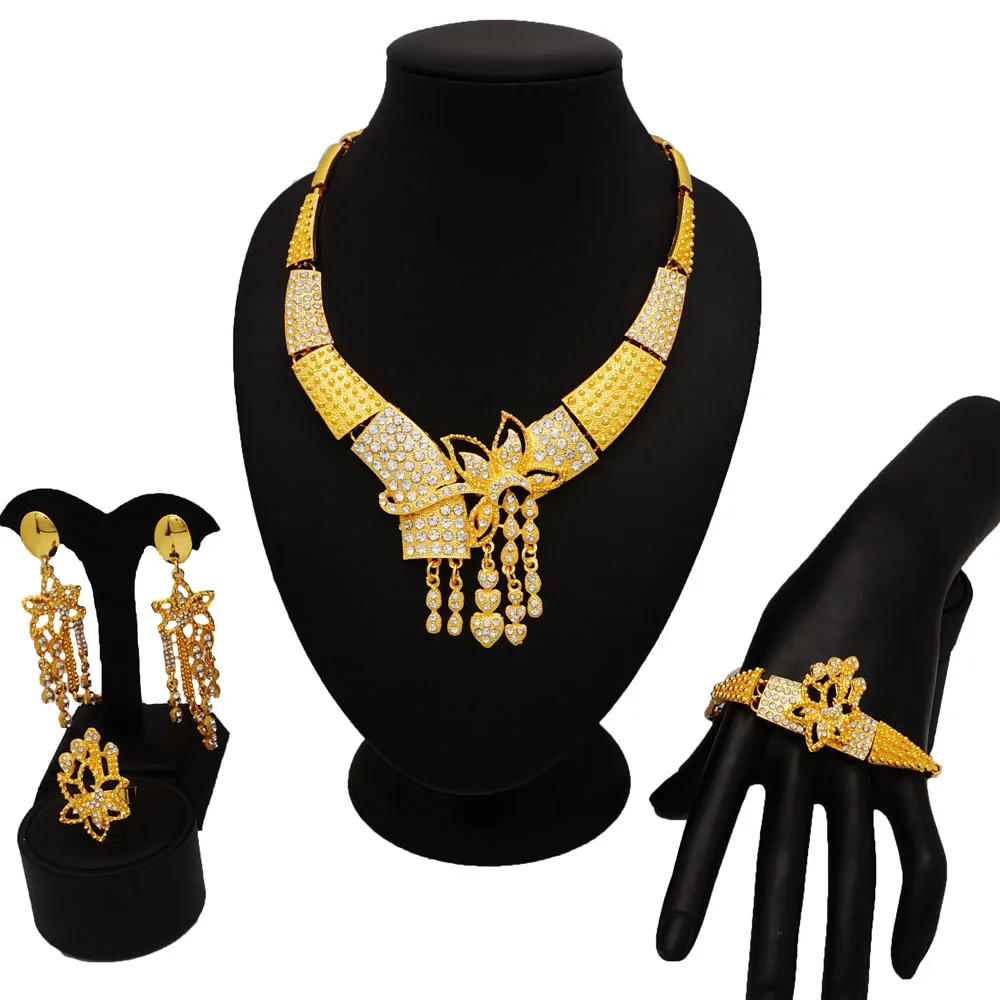 Комплект ювелирных изделий из африканских бусин большие золотые наборы в