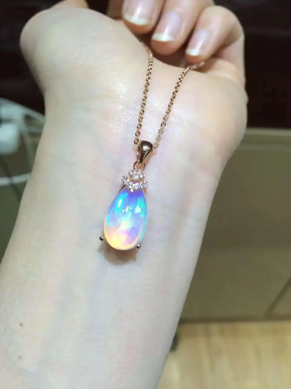 100% NATURAL ETHIOPIAN WELO FIRE OPAL CABOCHON PENDANT 9.6*16.6mm | Stones