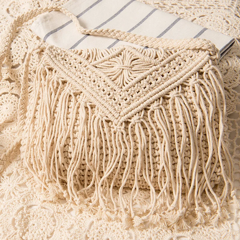 Женская пляжная сумка Кроссбоди Пляжная Ультралегкая с бахромой и кисточками в