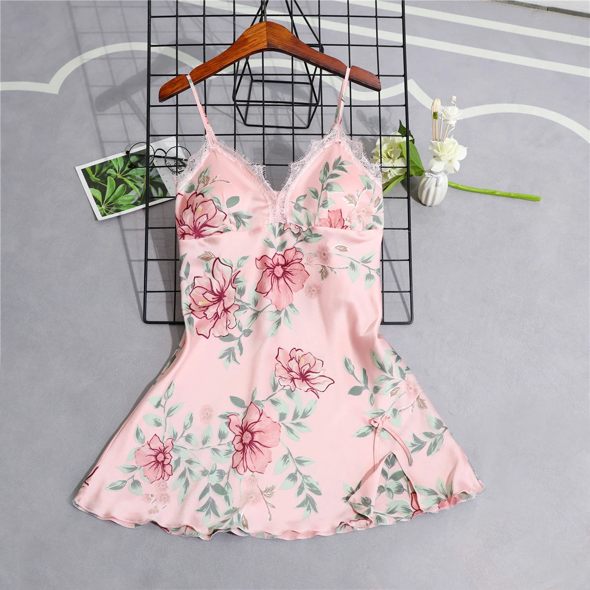 Сексуальная Женская шелковистая Ночная рубашка на бретелях ночная домашняя