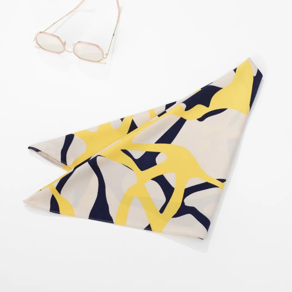 Квадратный шарф весна-осень 2019 с принтом в европейском и американском стиле