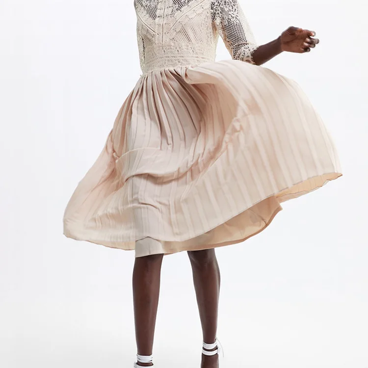 НОВЫЙ Испанский дизайн с круглым вырезом кружевная вставка плиссированный