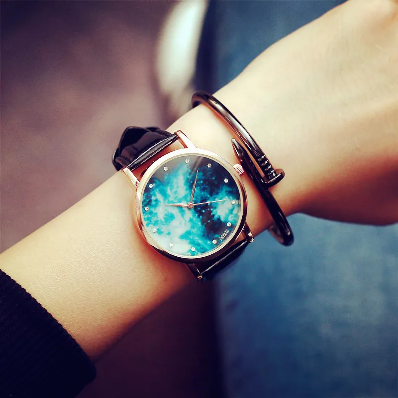 

New Fashion Elegant Watch Women Leather Strap Color Star Sky Casual Wristwatch Ladies Dress Quartz Watch relogio feminino