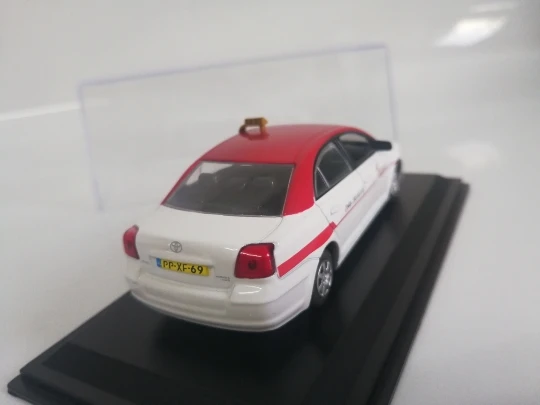 Я XO 1:43 Avensis Эйндховен 2003 сплав модель автомобиля литья под давлением Металл игрушечные лошадки подарок на день рождения для детей мальчик