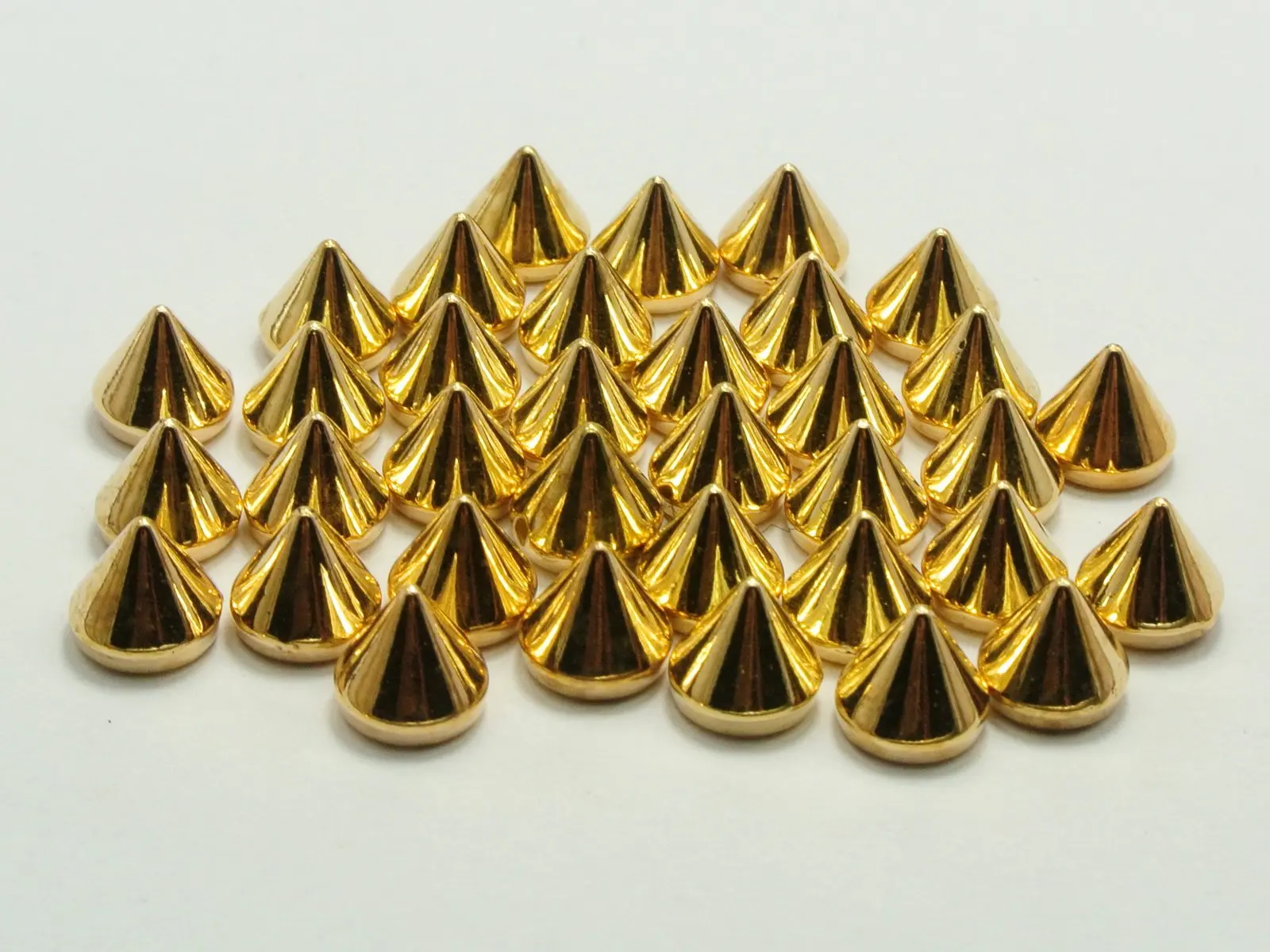 200 Золотой тон металлический Рок Панк акриловый шип Заклепки Конус шпилька 8x8мм