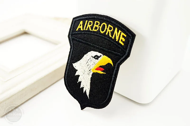 AIRBORNE 6,5x8,5 см значок Сделай Сам нашивки одежда милый мультфильм патч ткань швейная вышитая куртка с аппликацией джинсы Бейджи для одежды