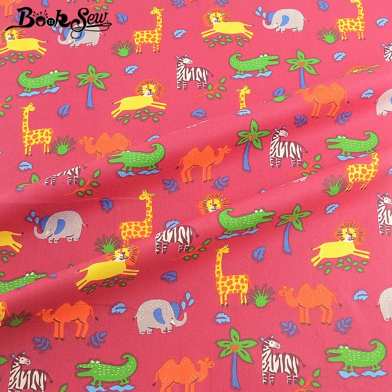 Тканевая ткань с розовым рисунком животных из мультфильма 100% хлопок саржевого