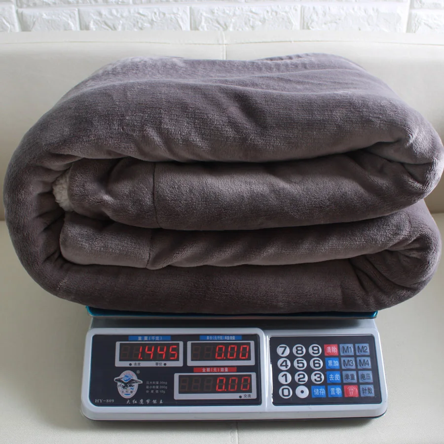 Толстое теплое Двухслойное фланелевое одеяло с шерпой из меха ягненка 145x195cm | Дом