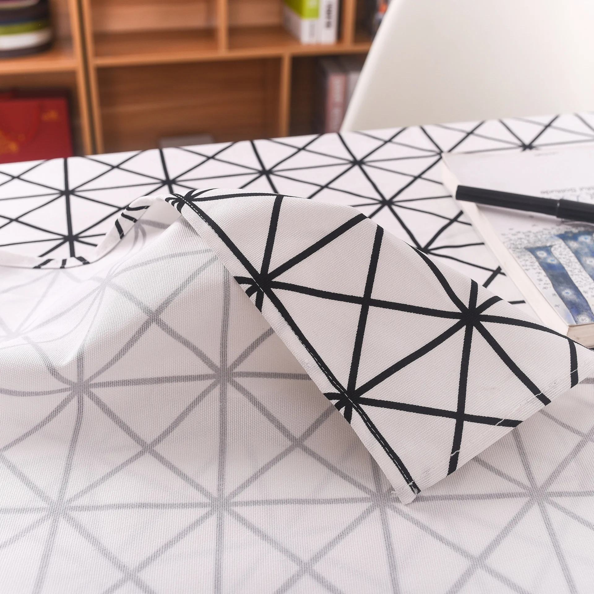 В скандинавском стиле просто современная настольная ткань для дома гостиницы