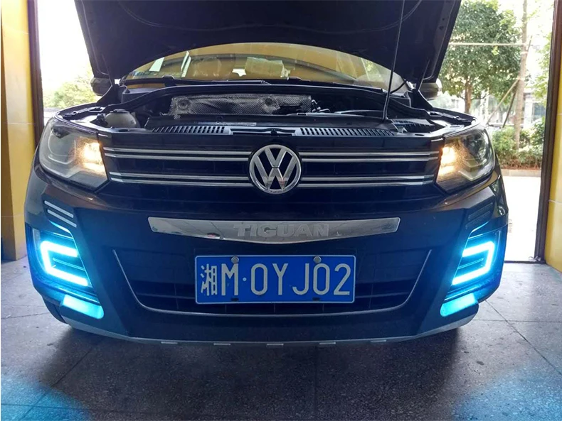 Автомобильный Стайлинг для светодиодный DRL Габаритные огни для VW Tiguan 2013- противотуманная фара белый цвет желтый, синий; размеры 34–43 светодиодный бар и светодиодный спот Стиль
