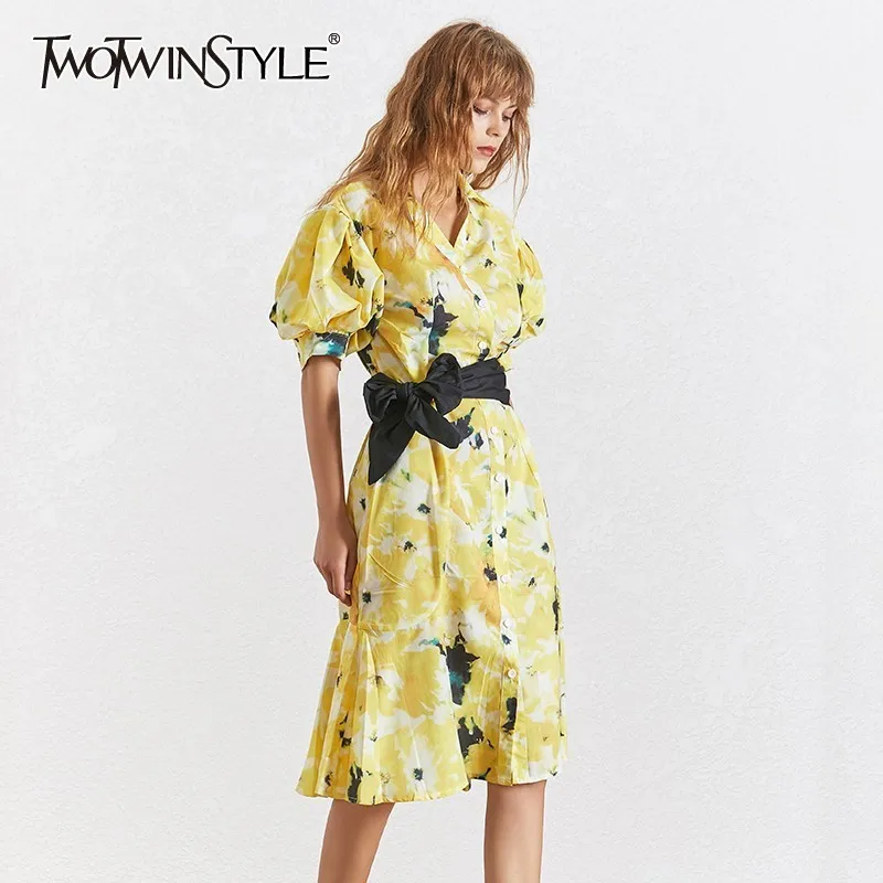 TWOTWINSTYLE летнее элегантное платье с принтом для женщин лацканами рукавами