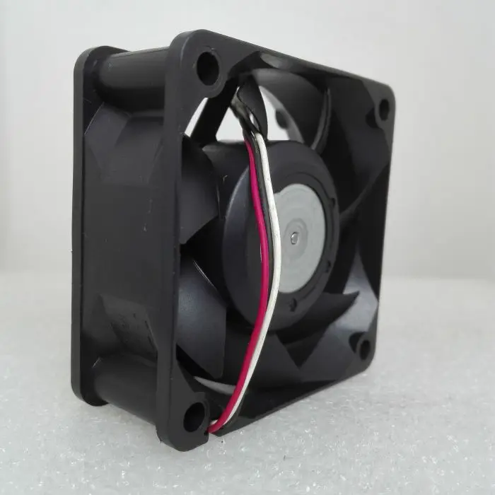 

Original NIDEC u60t24mua7-53j561 24v 0.07a server fans