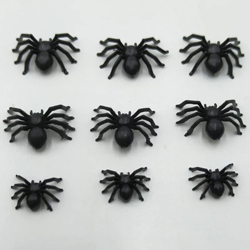 

50pcs Plastic Artificial Spider Insect Animal Model Prank Funny Trick Joke Toys Party dress up game props
