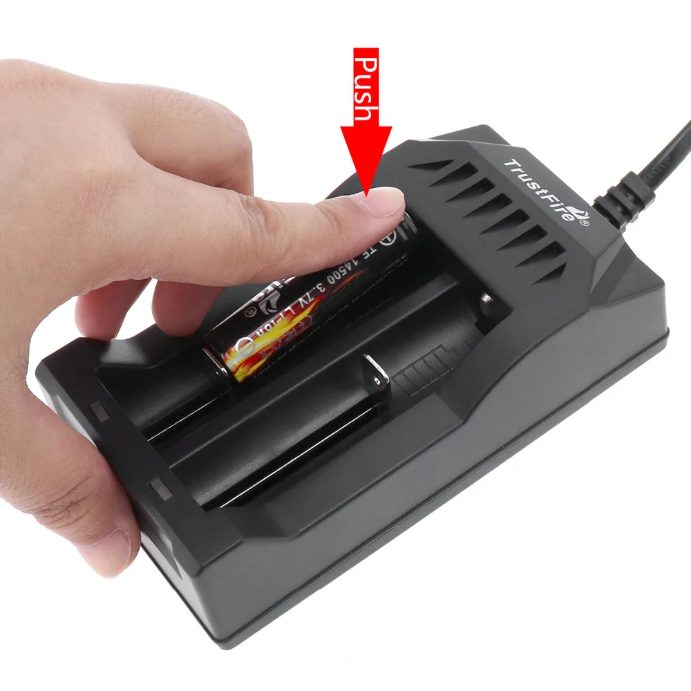 Интеллектуальное зарядное устройство Trustfire 3 7 В 2 слота для литиевых