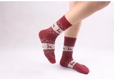 

1pair/lot Christmas Snow Flake Deer Design knitted Socks cartoon deer Winter warm socks free size