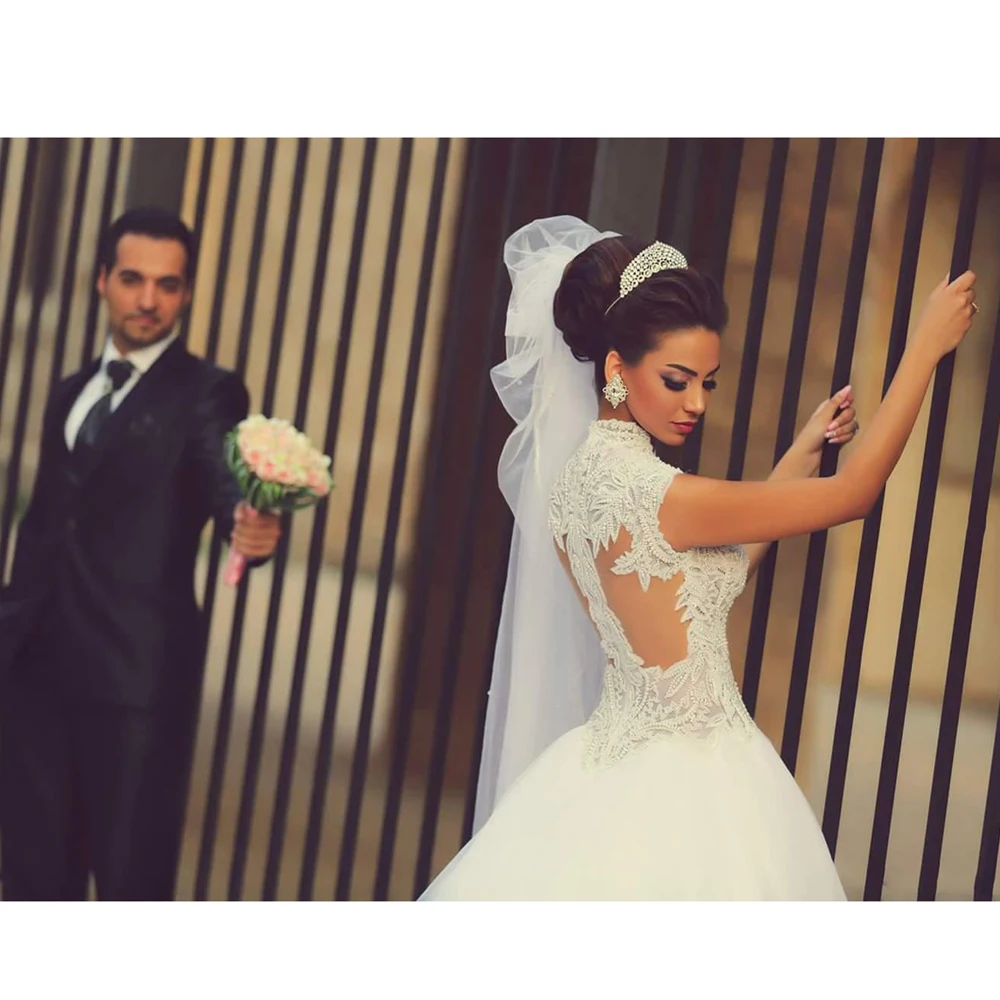 Elegant White Ivory Wedding Dresses Ball Gowns Sleeveless Appliques Beaded Princess Bridal Vestidos Floor Length | Свадьбы и