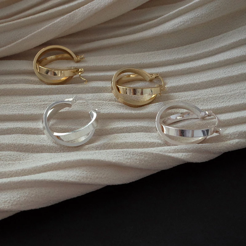 Женские серьги кольца Peri'sBox золотого и серебряного цвета геометрические