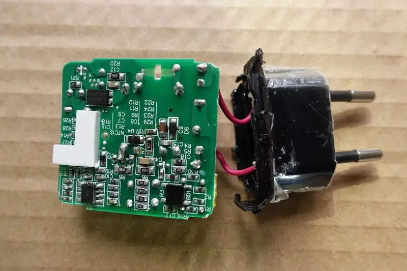 Оригинальное USB EU регулируемое зарядное устройство 5V2A ine компенсация потерь
