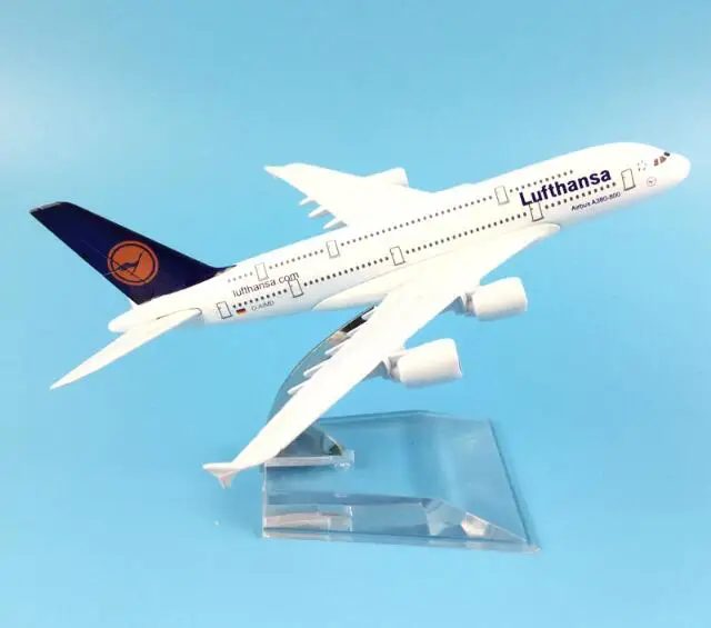 Модель пассажирского самолета A380 Lufthansa модель 16 см из сплава для детей игрушки