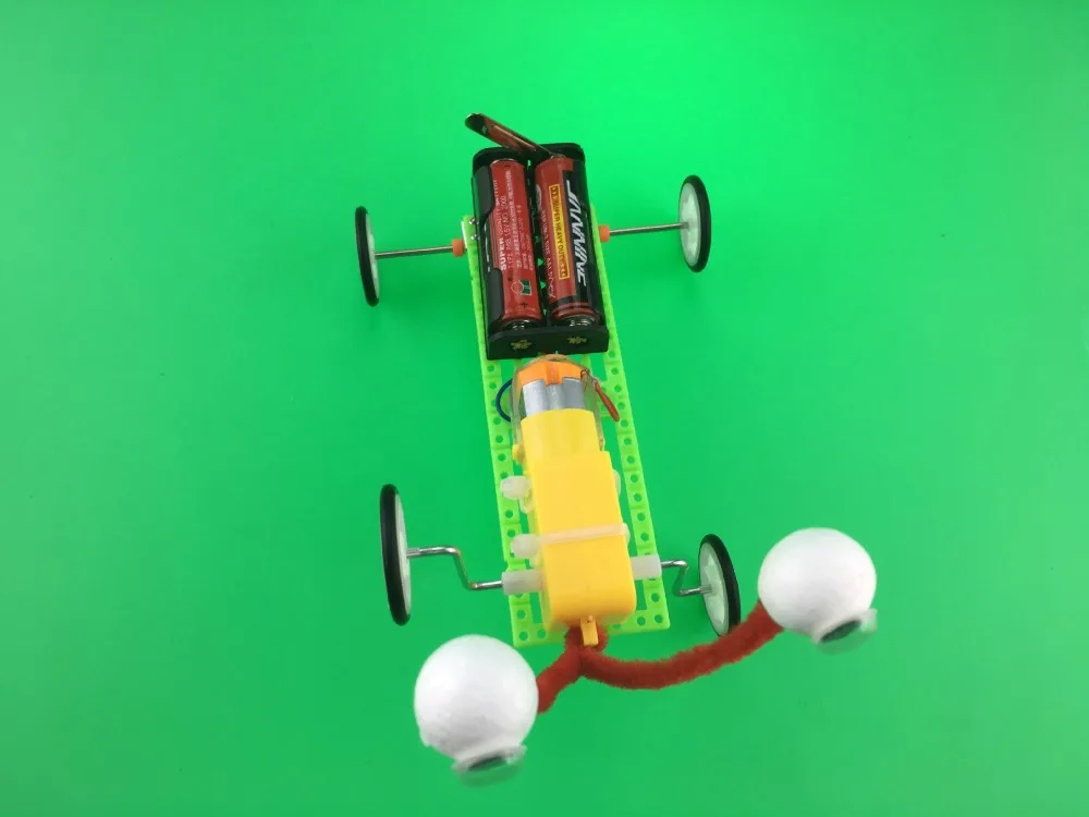 Гусеничный робот игрушка для научного эксперимента технология малого