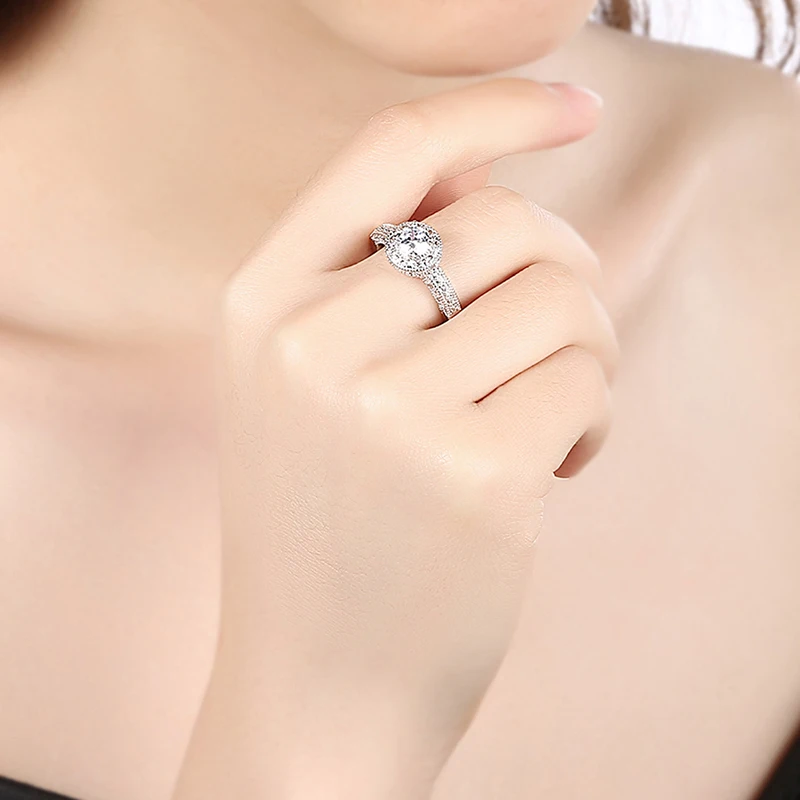 2017 Новое поступление Классическое белое золотое кольцо с фианитом для женщин Маленький кубический цирконий Выложенные модные украшения LR0813.