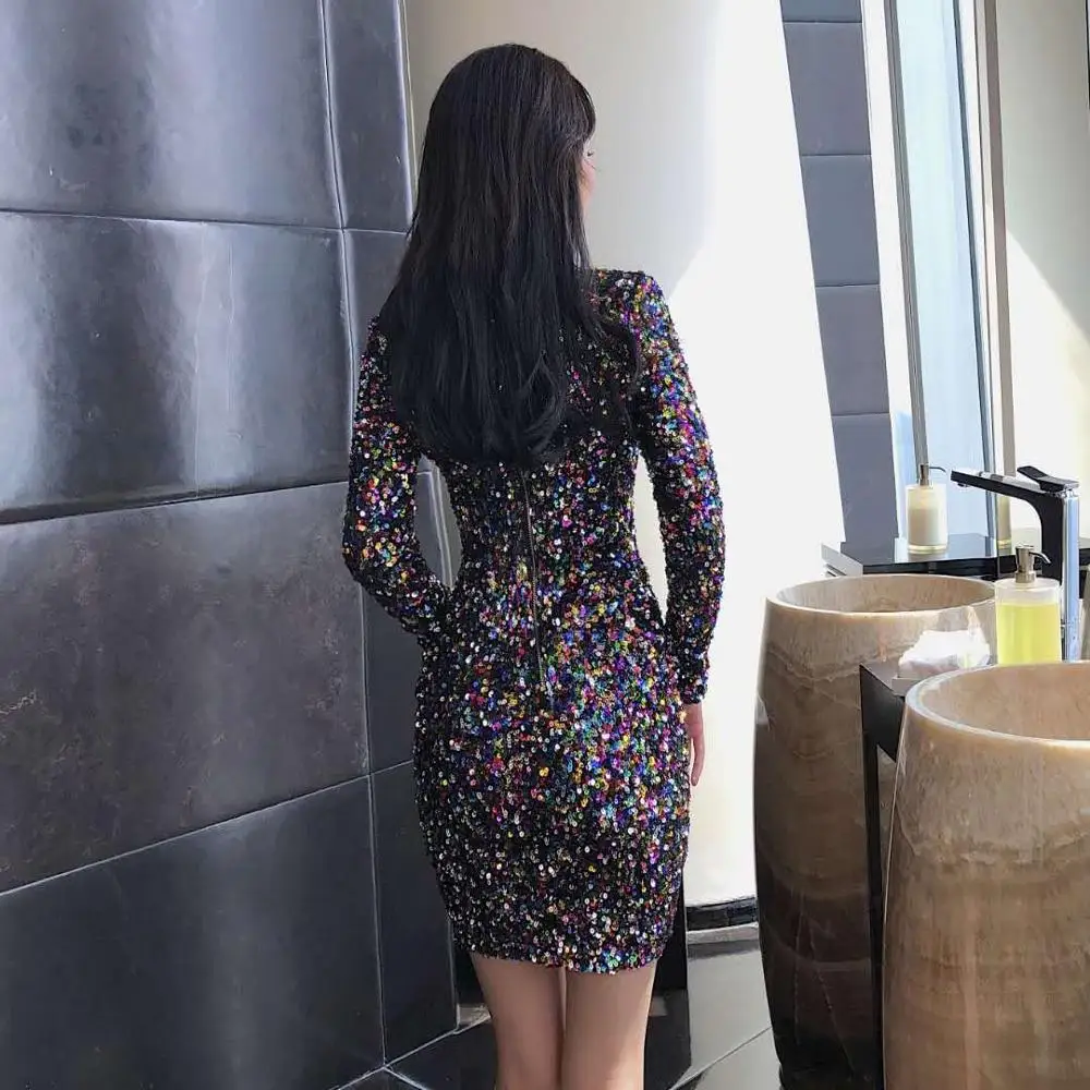 Женское вечернее платье с v-образным вырезом расшитое блестками Бандажное