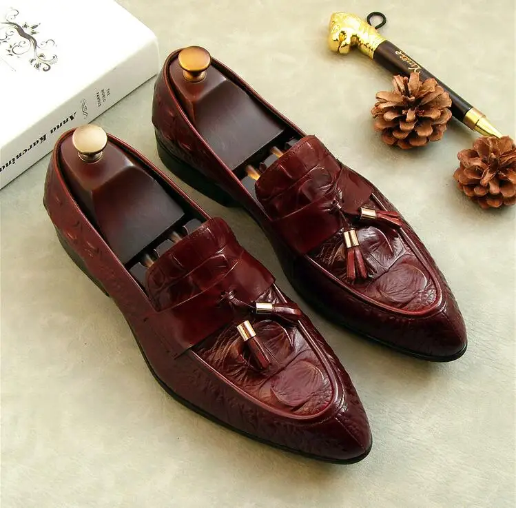 

Shoes Men Smrt Casual Flats Genuine Leather Stone Pattern Tassels Pointed Toes Slip On Loafers Wedding Dress Shoes Red Black