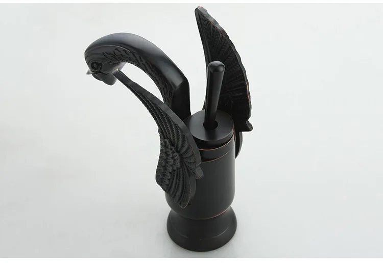 Смеситель для раковины с одной ручкой золотой Лебедь модный латунный кран