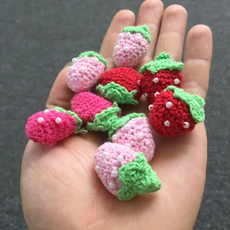 

zsbszc Free shipping DIY strawberry patch wool hand-crocheted lace corsage garment accessories 8 color options 50pieces SXJ001