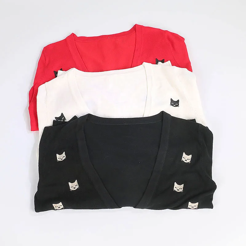 High End Quality 2018 New Autumn Style Long Sleeved V-neck Slim Cat Embroidered Short Knitted Cardigan Red Black White Sweater |