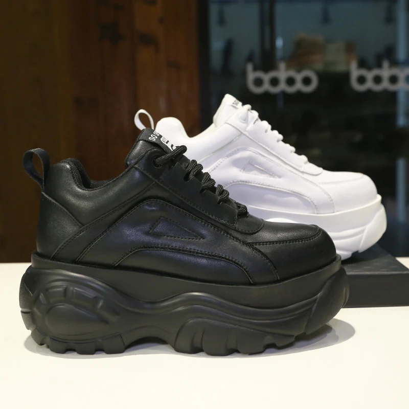 Женские кроссовки на платформе черные/белые дышащие кожаные спортивная обувь