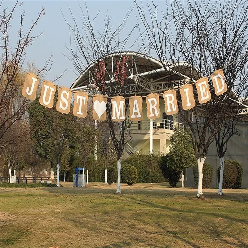 Free Shipping just married Bunting Banner Wedding Photo Booth Props Birthday Party Photography Decoration supplies bridal shower | Дом и сад