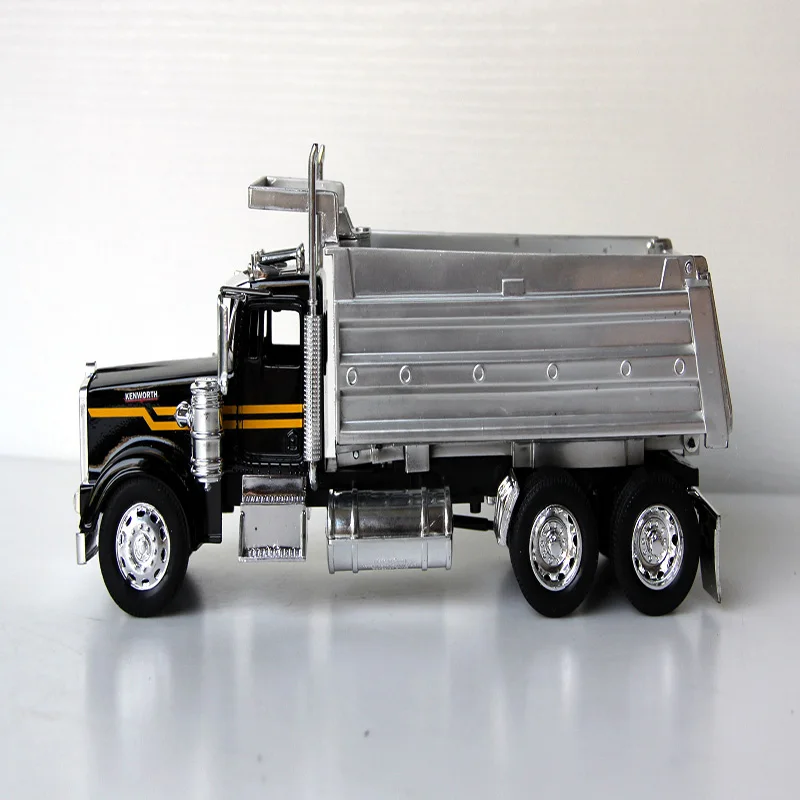 1/32 Реплика классический черный Kenworth сплав самосвал Модель Коллекция украшения сплав литье под давлением старый самосвал игрушка грузовик