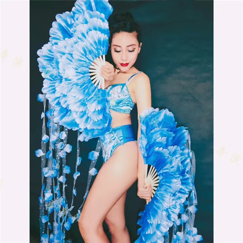 Женский сценический костюм бикини с синими стразами |