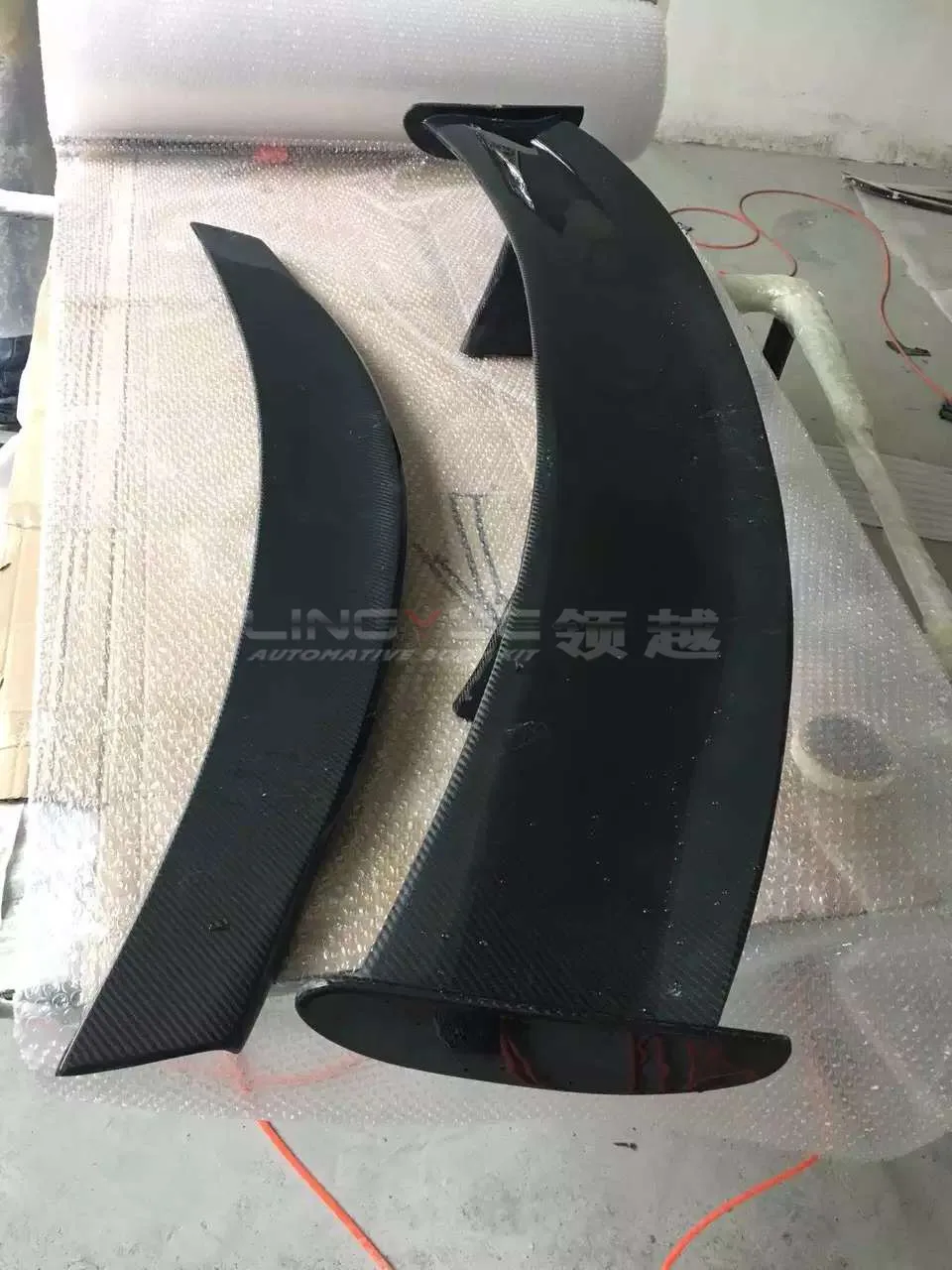 

Fit for Maserati GT GTS carbon fiber spoiler wing tail