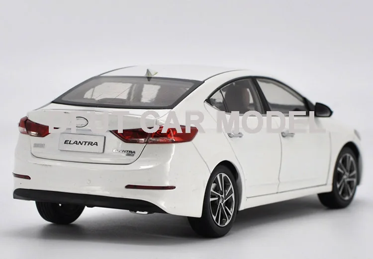 Масштаб 1: 18 игрушечный автомобиль из сплава hyundai elantra модель детских игрушечных автомобилей оригинальные авторизованные Аутентичные детские игрушки