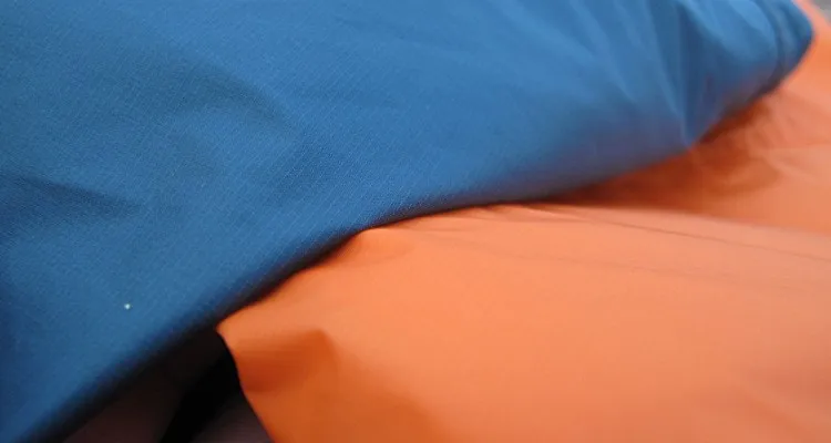 Сверхлегкая двухслойная портативная водонепроницаемая палатка на 1-2 человек