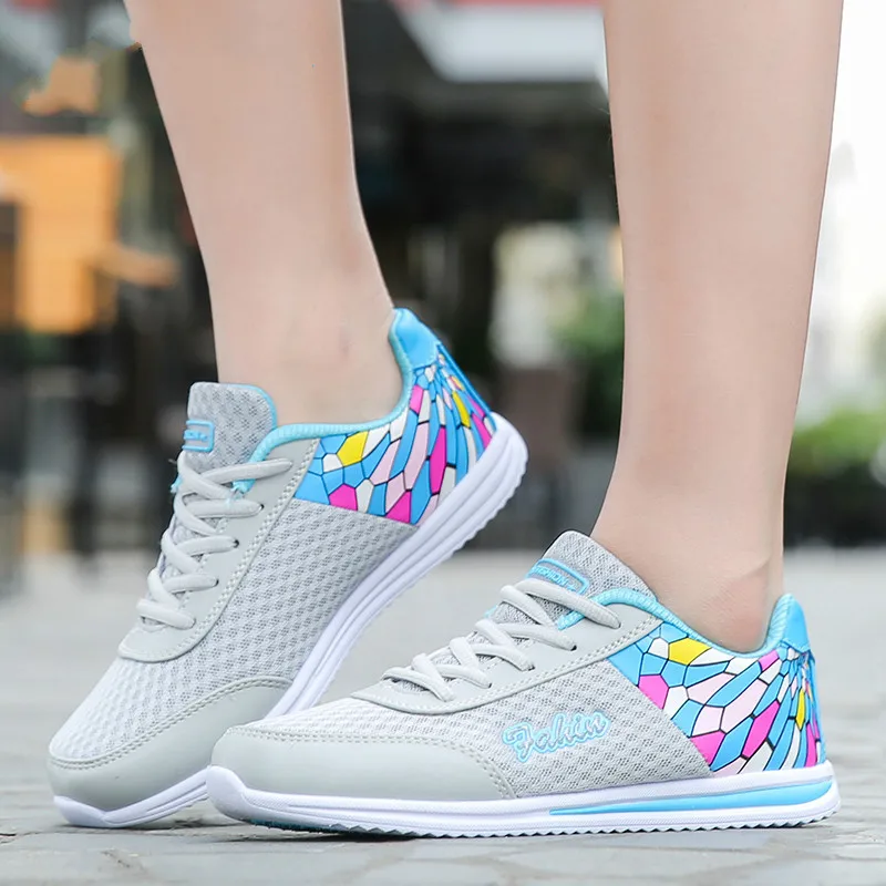 2018 New Spring Women Mesh Running Shoes for Breathable Network Soft Sole Light Outdoor Flat Sneakers | Спорт и развлечения