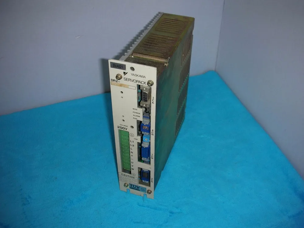 

YASKAWA DR2-02AC-NY41, б/у, 1 шт.
