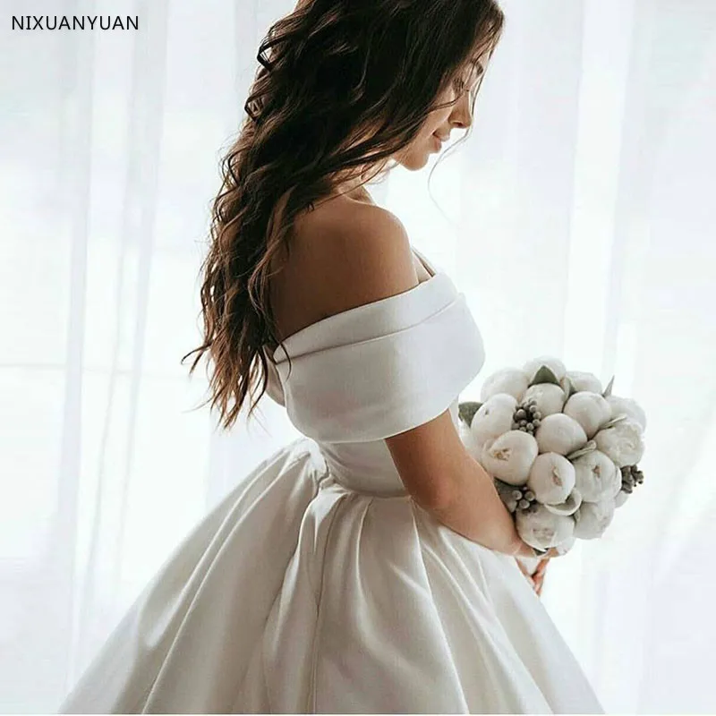 

Off The Shoulder Princess Ball Gown Wedding Dresses Pleats Satin Vintage Wedding Gowns Elegant Vestidos De Noiva