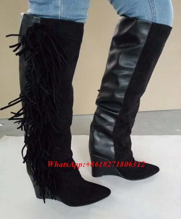 black Осенне-зимняя обувь на танкетке; женская обувь; botas mujer; Цвет черный, белый, серый; Замшевые женские высокие ботиночки с бахромой; сапоги до колена на танкетке с острым носком - Цвет: black