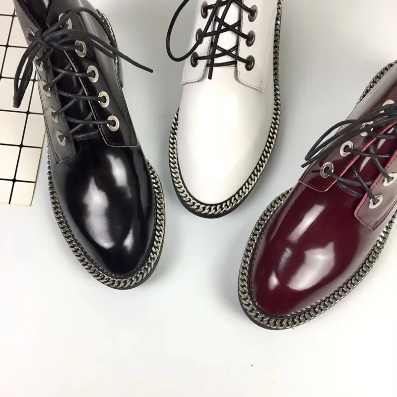 Женские ботильоны из натуральной кожи на низком каблуке с круглым носком