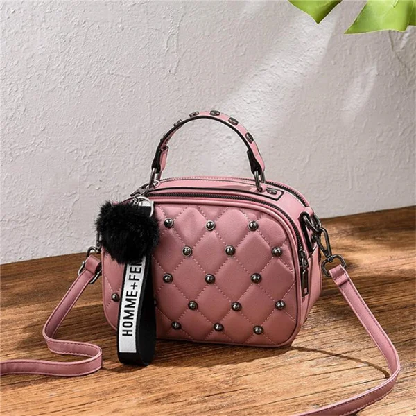 pink Gusure женские сумки через плечо в клетку с заклепками, Модные Сумки из искусственной кожи на плечо, женские сумки-мессенджеры с меховым шаром, маленькие сумки для девочек - Цвет: pink