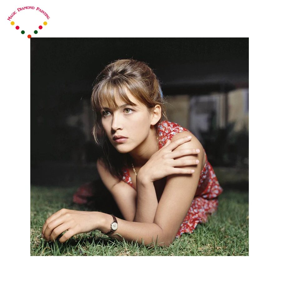 

square/round diamond painting cross new Year embroidery plastic crafts Full diamond painting Sexy actress Sophie Marceau