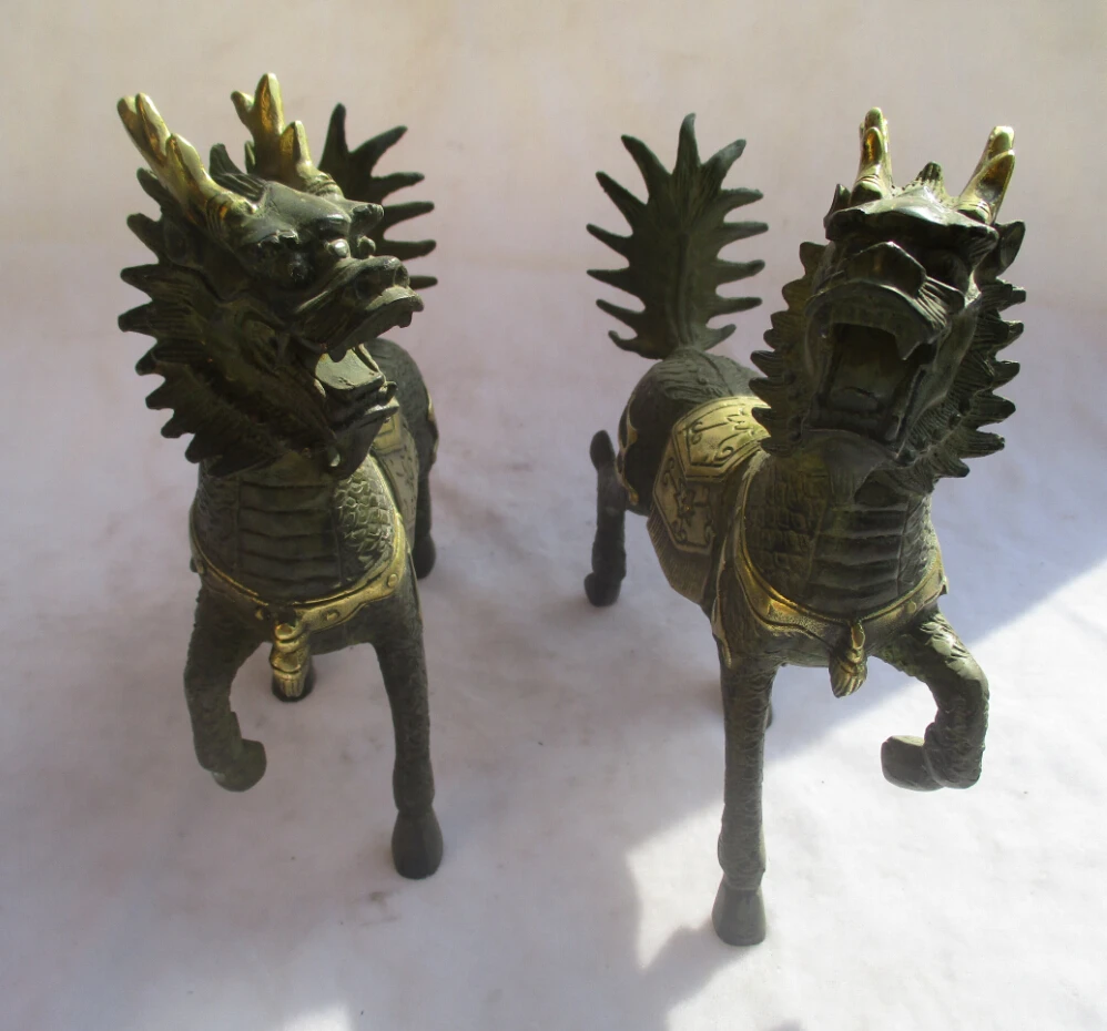 1 пара китайских старинных бронзовых позолоченных резных статуя Kirin/скульптура