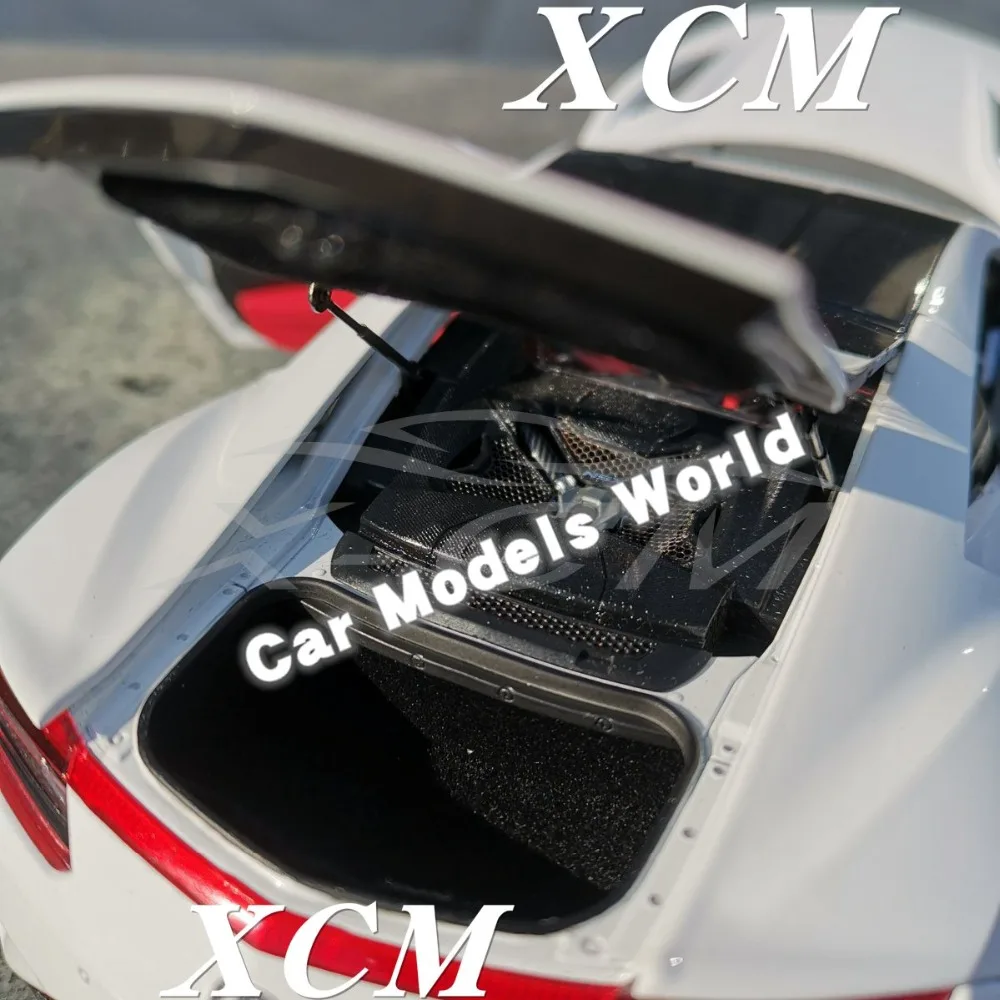 Литая модель автомобиля для KengFai NSX LHD 1:18 (белый) + маленький подарок!|Наземный