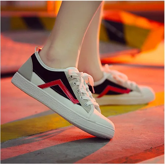 Новинка 2019 года Повседневная обувь в стиле пэчворк с перекрестными ремешками