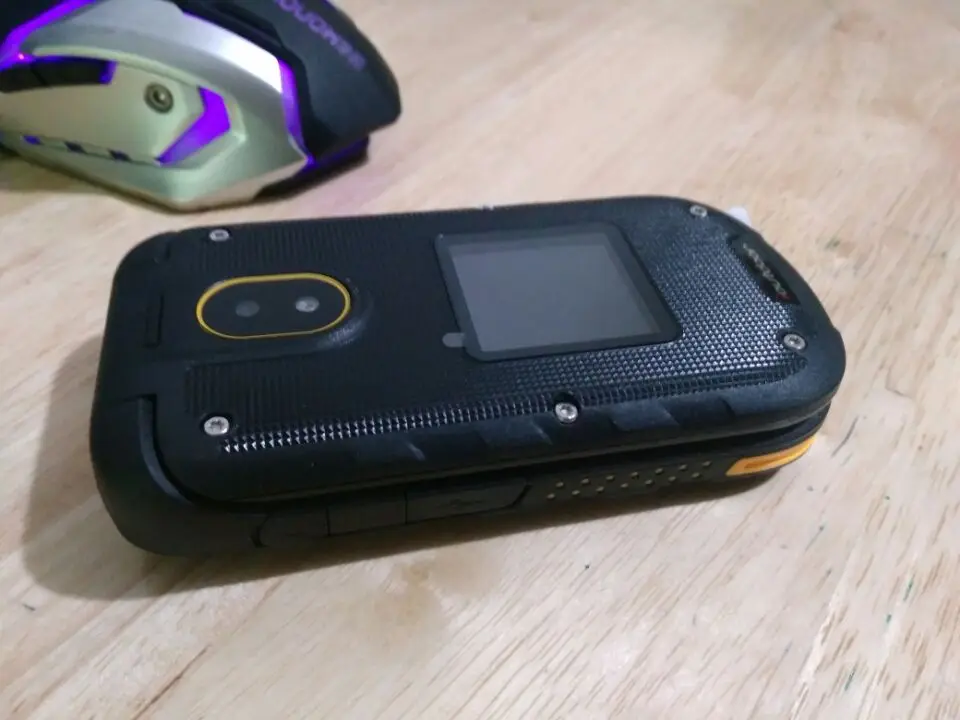 Ioutside F2 телефон Тонкий флип прочный водонепроницаемый двойной дисплей док-станция SOS факел светодиодный мобильный телефон