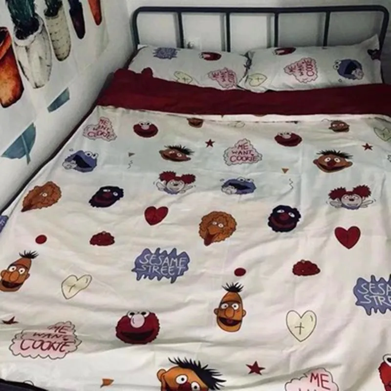 Улица Сезам ELMO полиэфирное волокно мультфильм четыре части кровать набор Творческие дети украшения для спальни X888 - Цвет: 2.2M Four-piece set