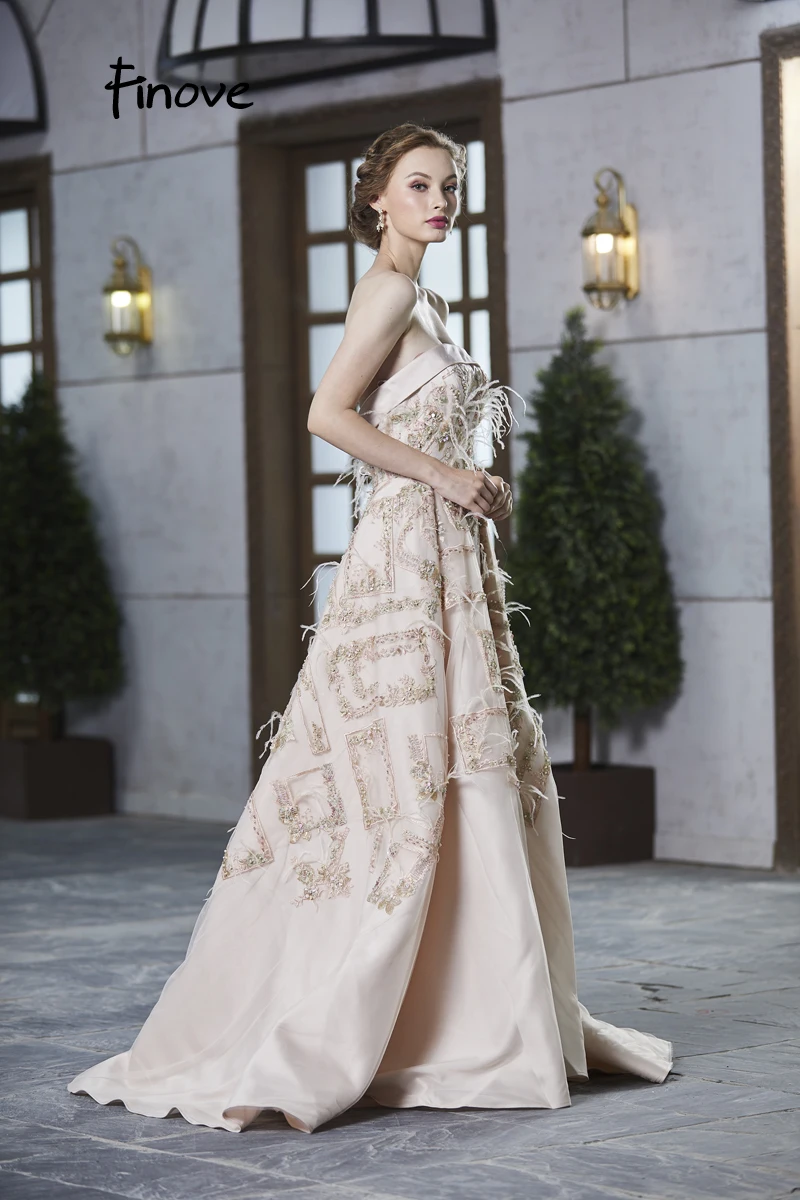 Finove, сексуальное вечернее платье без бретелек, длинное, Vestido de Festa,, атласное, ТРАПЕЦИЕВИДНОЕ, вышивка перьями, с бисером, женское платье